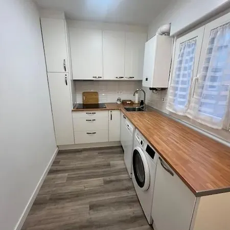 Piso Recien Reformado En El Centro De Santander, Zona Estaciones Apartment