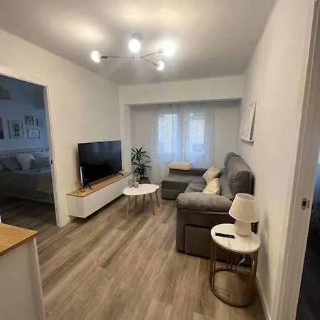 Apartment Piso Recien Reformado En El Centro De Santander, Zona Estaciones