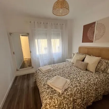 Piso Recien Reformado En El Centro De Santander, Zona Estaciones Apartment