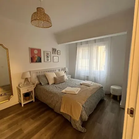Apartment Piso Recien Reformado En El Centro De Santander, Zona Estaciones