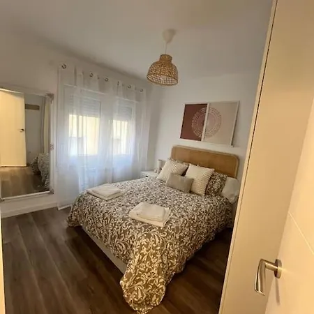 Piso Recien Reformado En El Centro De Santander, Zona Estaciones Apartment