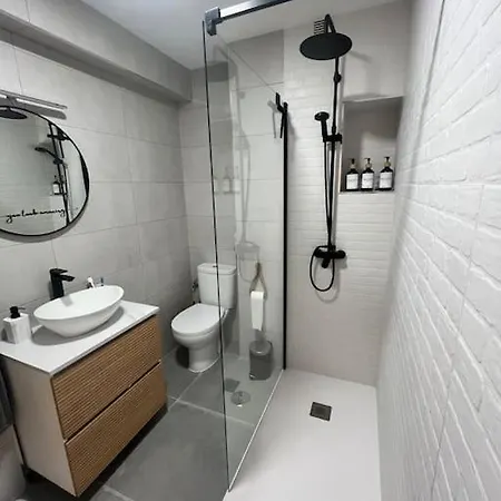 Piso Recien Reformado En El Centro De Santander, Zona Estaciones Apartment