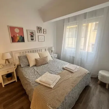 Piso Recien Reformado En El Centro De Santander, Zona Estaciones * Santender