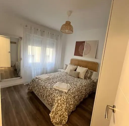 Piso Recien Reformado En El Centro De Santander, Zona Estaciones Apartment