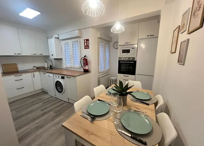 Apartment Piso Recien Reformado En El Centro De Santander, Zona Estaciones